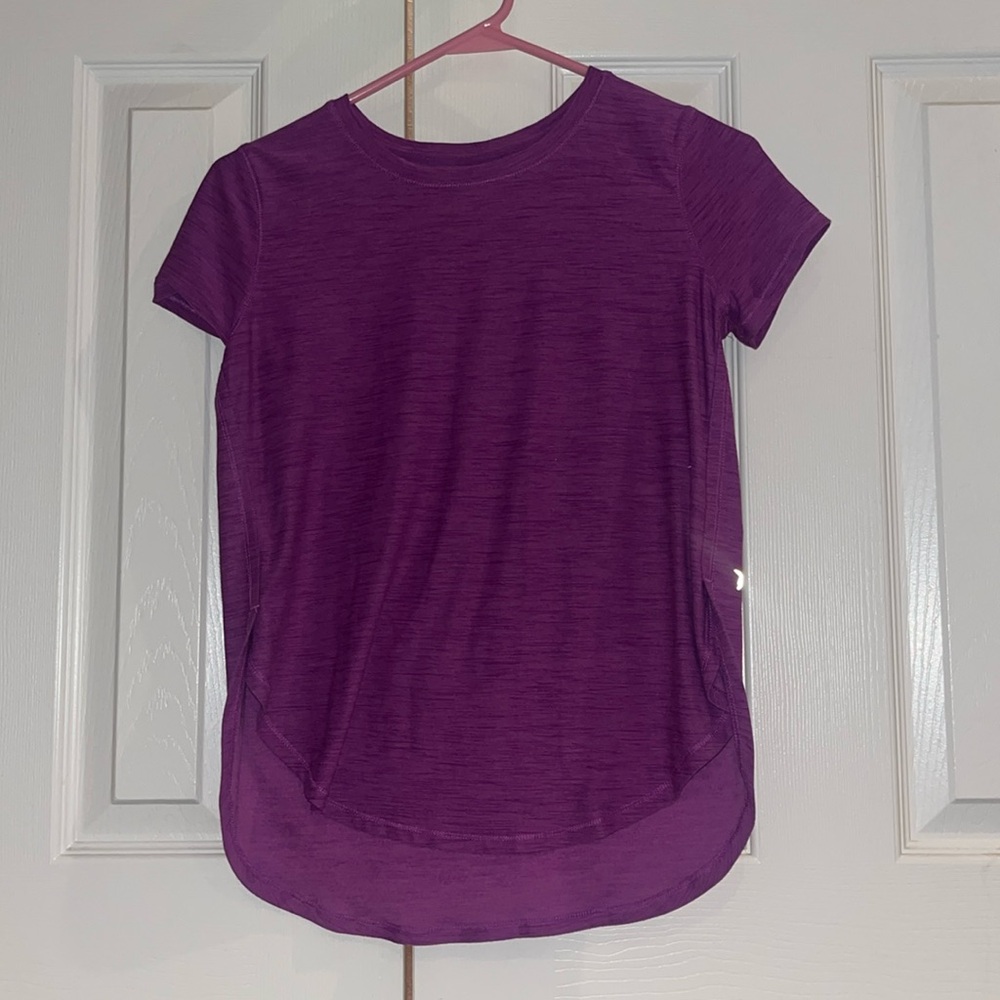 OLD NAVY SPORTS TEE SHIRT!!